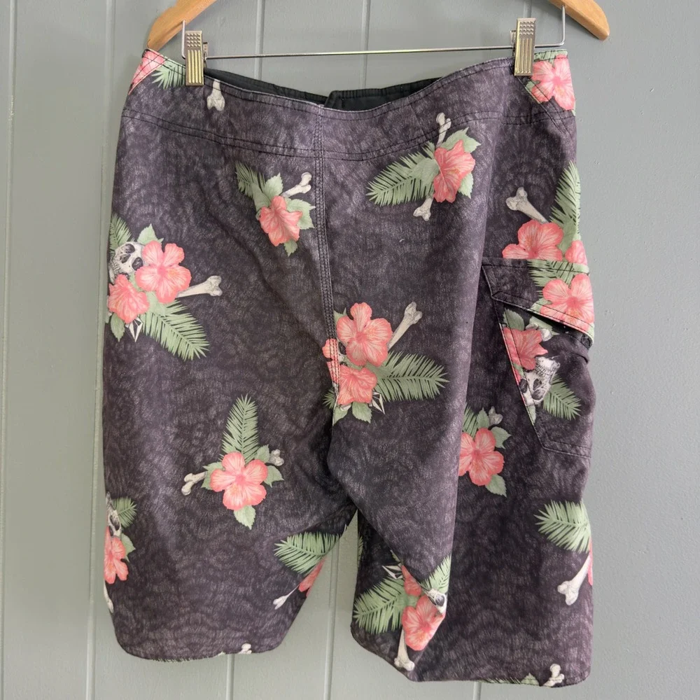 Volcom Maguro Boardshorts Skull Floral V2S Cinch‎ Fly Gray Size 33 Surf Swim